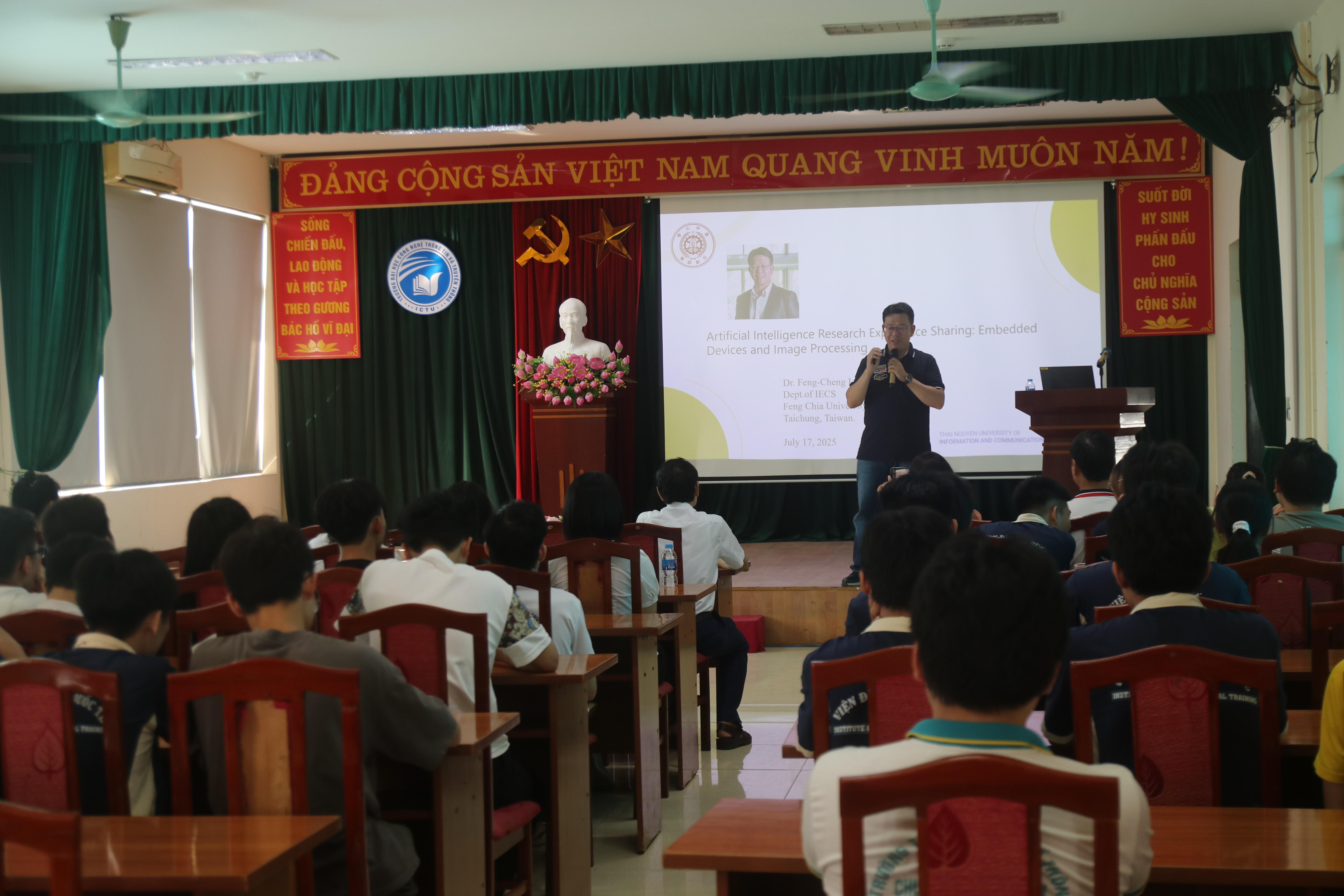 Immersing in AI with Dr. Lin