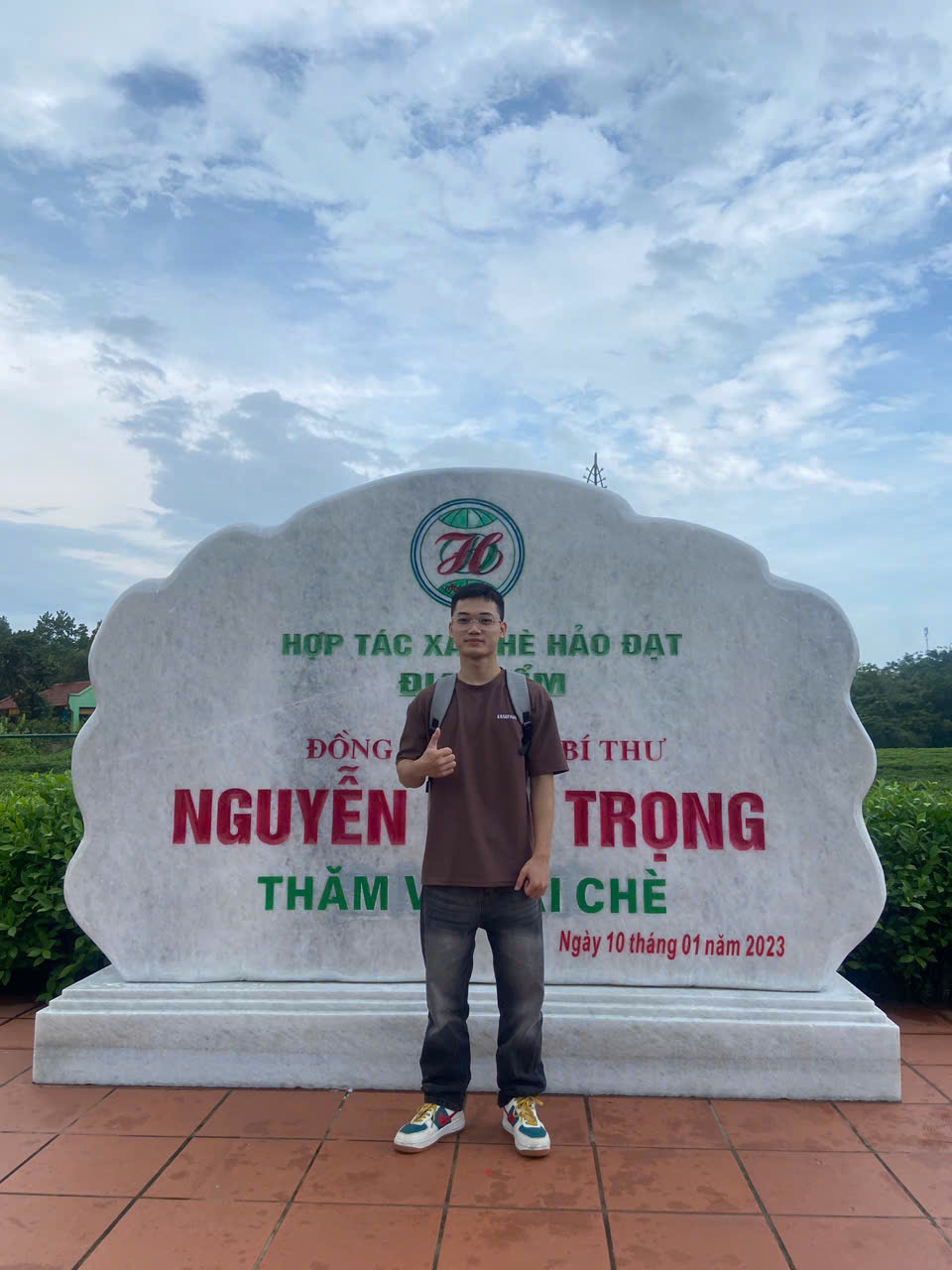 DavidHE professional portrait